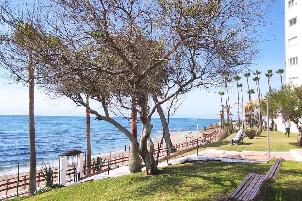 شقة Algaida Beachfront - Seaview Studio Costa Del Sol Sitio de Calahonda المظهر الخارجي الصورة